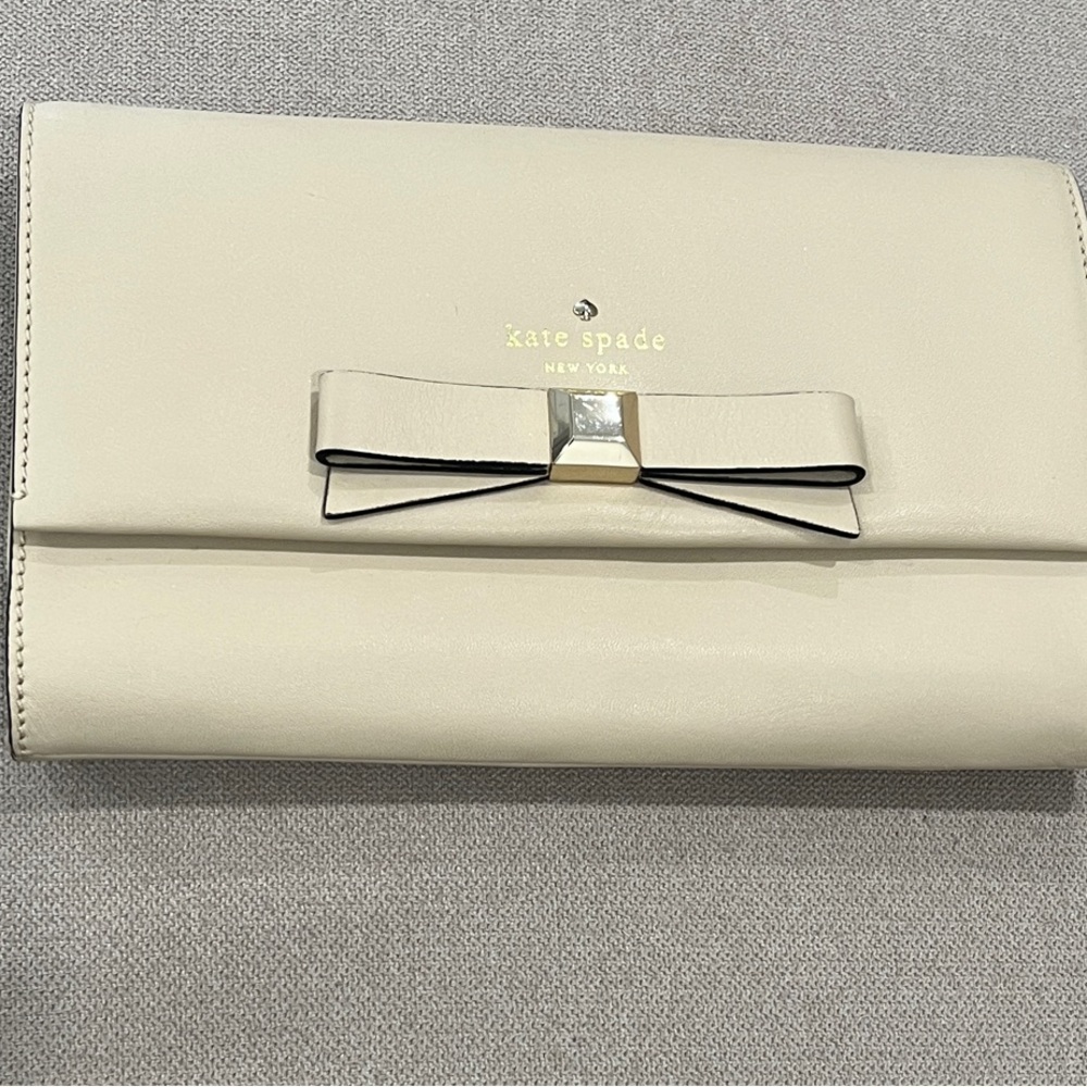 Kate Spade Cream Bow Flap Clutch With Gold Logo